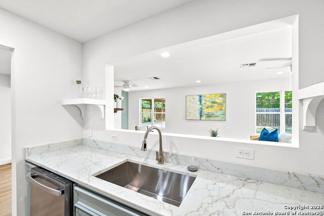 Image 10 of 43 For 331 Waxwood Lane