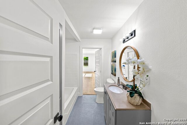 Image 30 of 43 For 331 Waxwood Lane