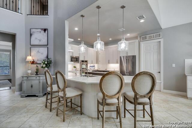 Listing photo id 12 for 710 Rio Springs