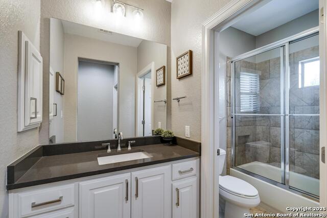 Listing photo id 27 for 710 Rio Springs