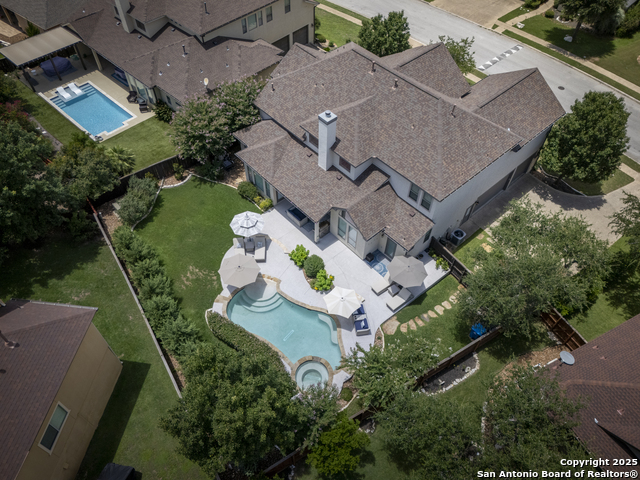 Listing photo id 40 for 710 Rio Springs