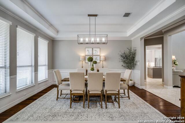 Listing photo id 6 for 710 Rio Springs