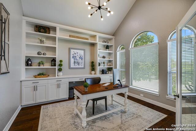 Listing photo id 7 for 710 Rio Springs