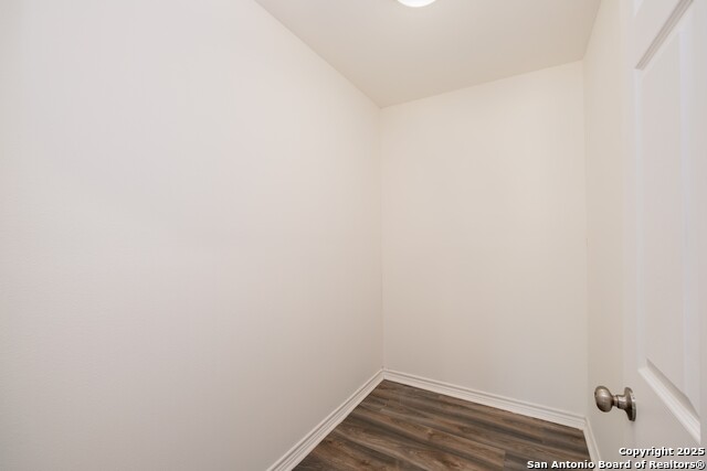 Image 16 of 28 For 118 Marquette Dr
