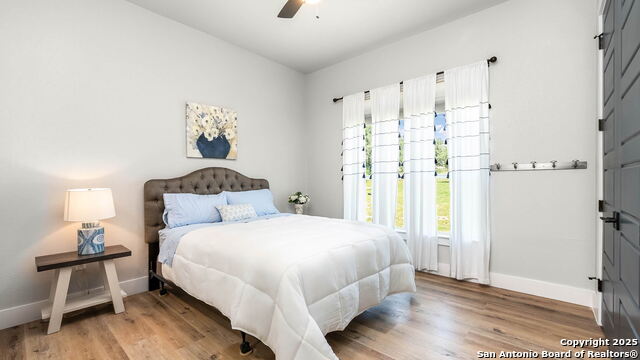 Listing photo id 15 for 924 Annabelle Ave.