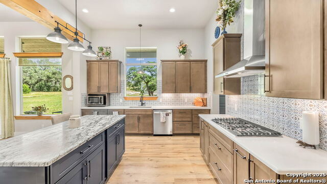 Listing photo id 3 for 924 Annabelle Ave.