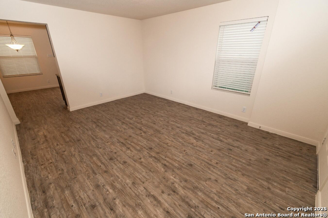 Image 4 of 11 For 8714 Tesoro Hills