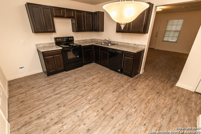Image 5 of 11 For 8714 Tesoro Hills