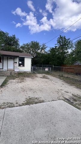 Image 11 of 13 For 1218 Nw 23rd St  2
