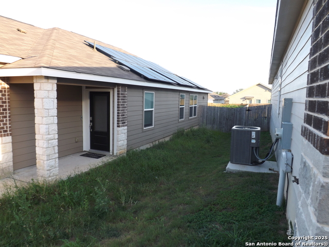 Listing photo id 25 for 3618 Manoway Bay