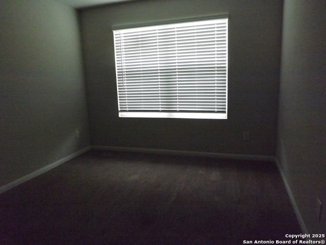 Listing photo id 4 for 3618 Manoway Bay