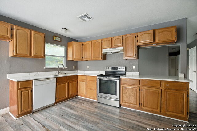 Image 11 of 20 For 6815 Spring Lark