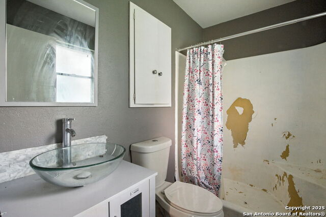 Image 18 of 20 For 6815 Spring Lark