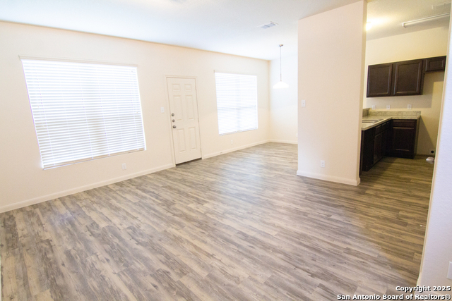 Image 5 of 9 For 8707 Tesoro Hills