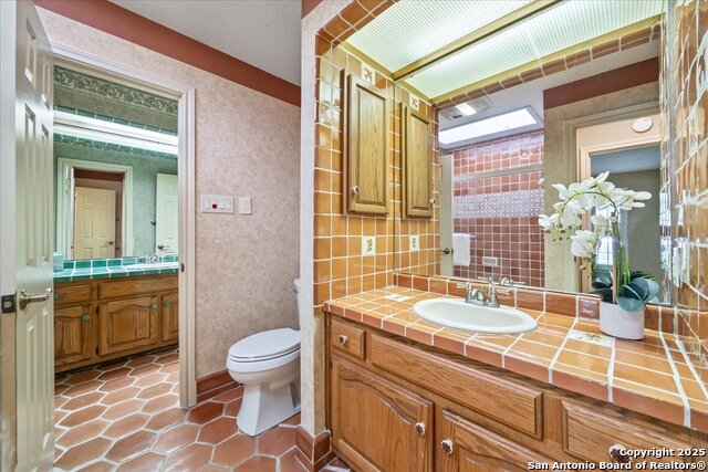 Listing photo id 31 for 2719 Whisper Dove