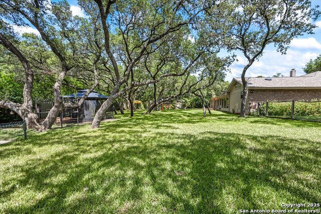 Listing photo id 41 for 2719 Whisper Dove