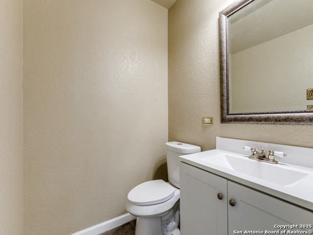 Image 11 of 23 For 9511 Marshall Pt