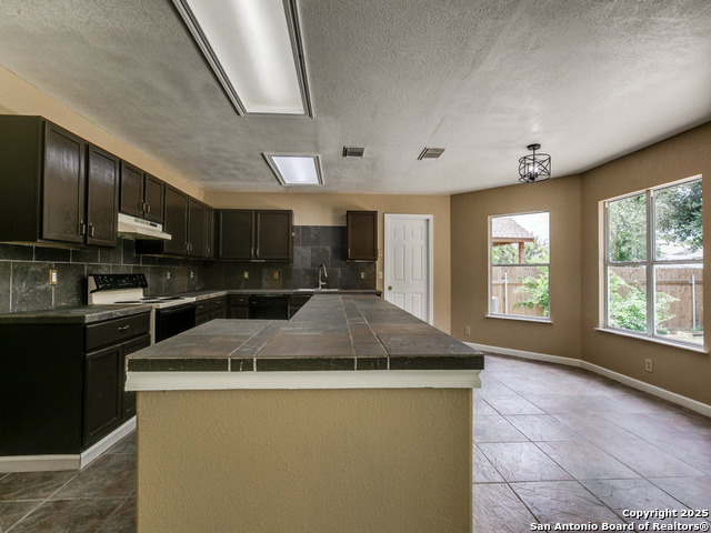 Image 9 of 23 For 9511 Marshall Pt