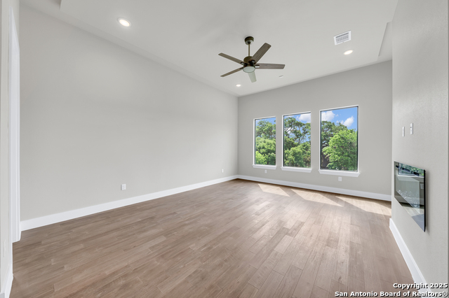 Image 28 of 46 For 6846 Spring Branch Road