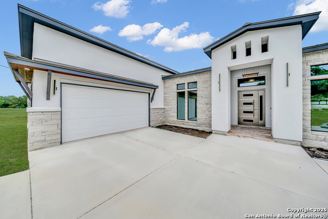 Image 6 of 46 For 6846 Spring Branch Road