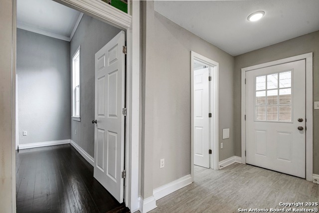 Listing photo id 19 for 327 Barrera