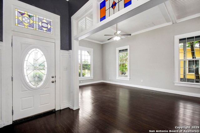 Listing photo id 1 for 327 Barrera