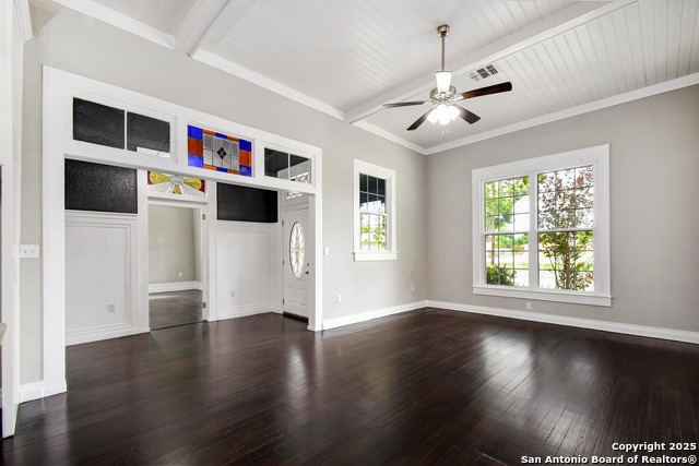 Listing photo id 6 for 327 Barrera