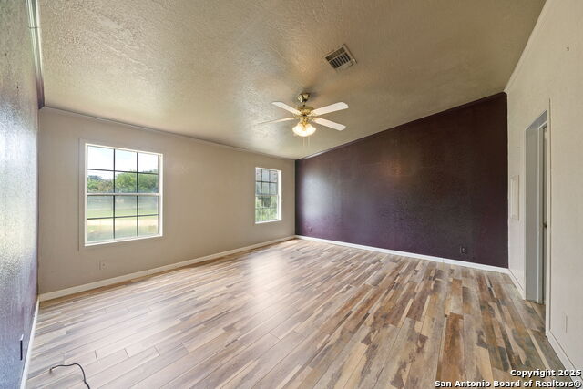 Image 14 of 48 For 357 Dallas  