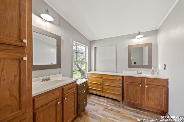 Image 17 of 48 For 357 Dallas  