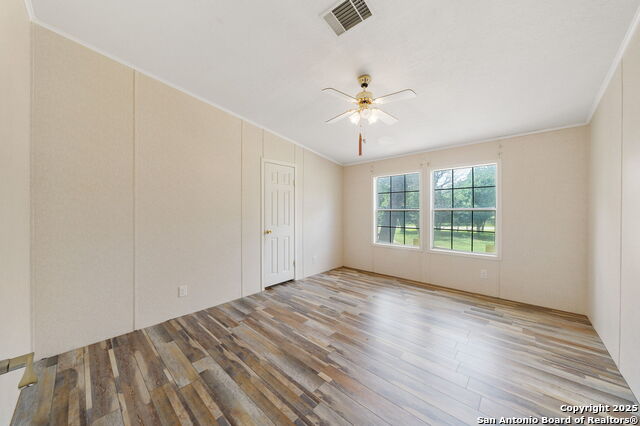Image 18 of 48 For 357 Dallas  