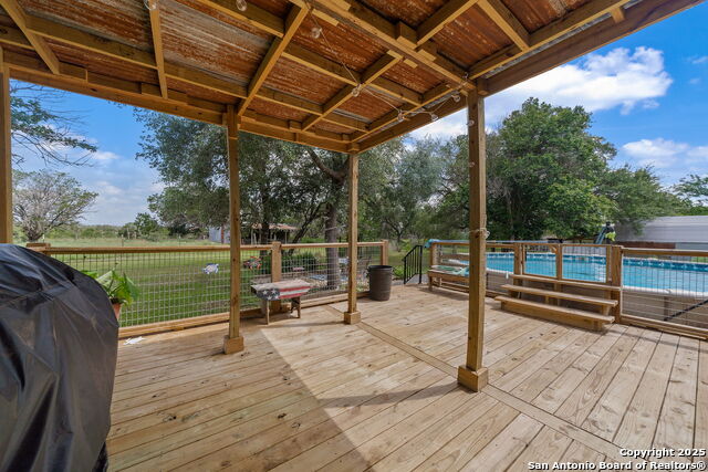 Image 25 of 48 For 357 Dallas  