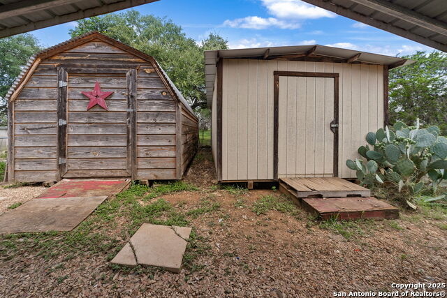 Image 30 of 48 For 357 Dallas  