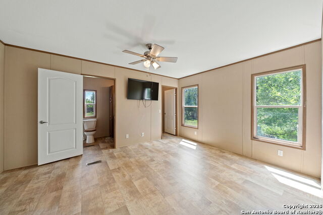 Image 43 of 48 For 357 Dallas  