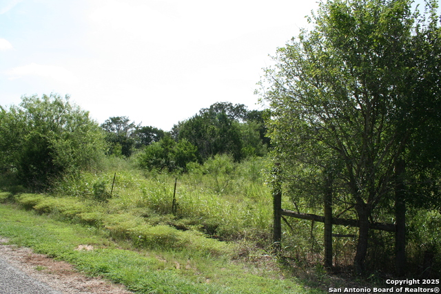Listing photo id 2 for 28028 Old Windmill Rd