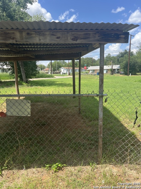 Image 6 of 13 For 110 Woodlawn S