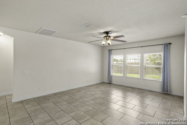 Image 10 of 29 For 113 Bonn  