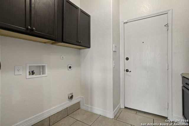 Image 23 of 29 For 113 Bonn  