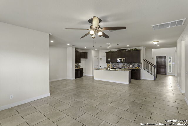 Image 9 of 29 For 113 Bonn  