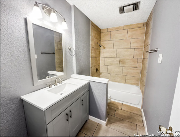 Image 19 of 29 For 4903 Arbor Ridge