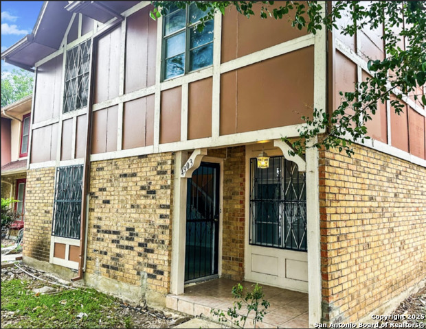 Image 2 of 29 For 4903 Arbor Ridge