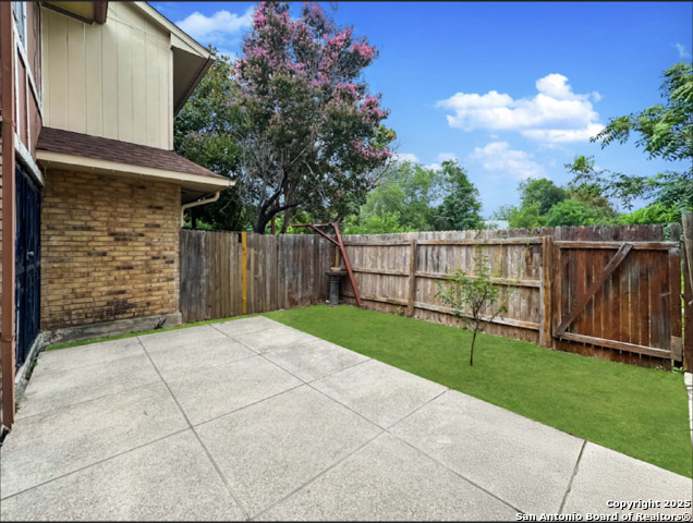 Image 25 of 29 For 4903 Arbor Ridge