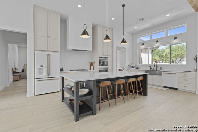 Image 10 of 43 For 722 Post Oak Ridge