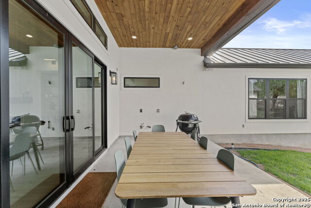 Image 39 of 43 For 722 Post Oak Ridge