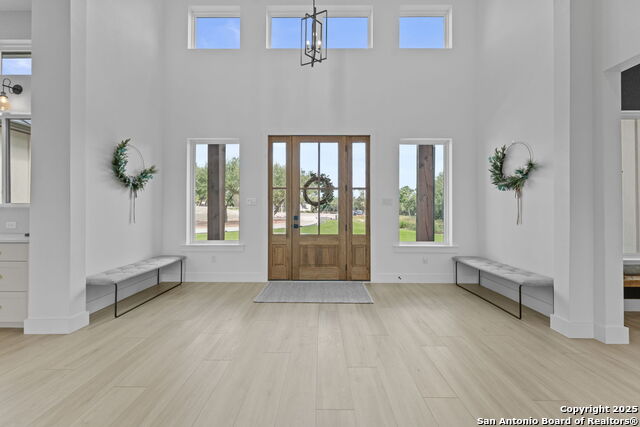 Image 4 of 43 For 722 Post Oak Ridge