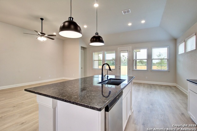 Image 6 of 22 For 1834 La Grande Jatte