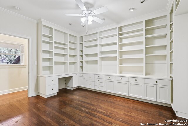 Listing photo id 43 for 248 Summit Ave E