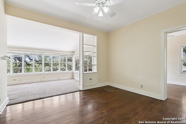 Listing photo id 47 for 248 Summit Ave E