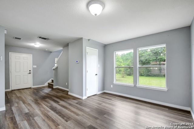 Image 12 of 30 For 8807 Shadow Wood Ln