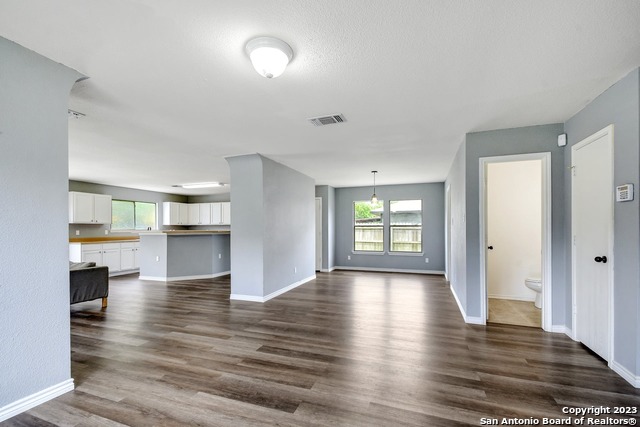Image 13 of 30 For 8807 Shadow Wood Ln
