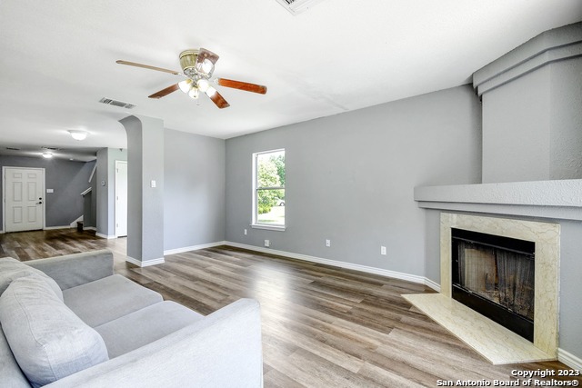 Image 5 of 30 For 8807 Shadow Wood Ln